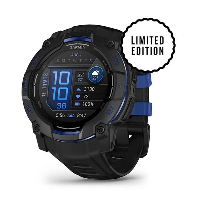 Смарт часовник Garmin Instinct 3 - 50mm Black/Bolt Blue, 1.3" (3.3cm) AMOLED дисплей, Bluetooth, ANT+, GPS, 4GB Flash памет, акселерометър, пулсомер, компас, термометър, Connect IQ, до 24 дни живот на батерията, черен