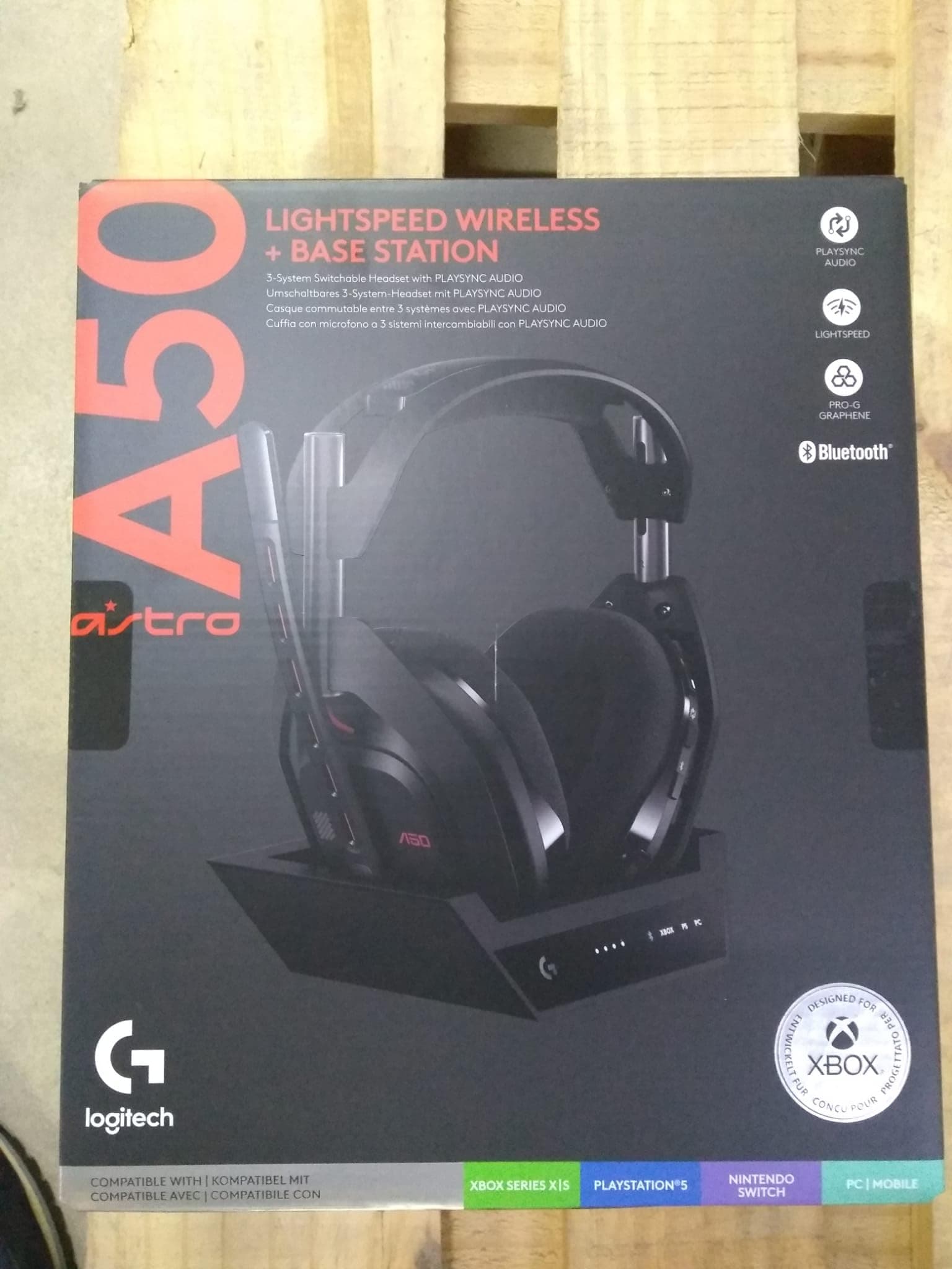 Слушалки Logitech Astro A50 (Gen 5) Lightspeed, безжични, USB-C, микрофон, с Base Station, геймърски, черни