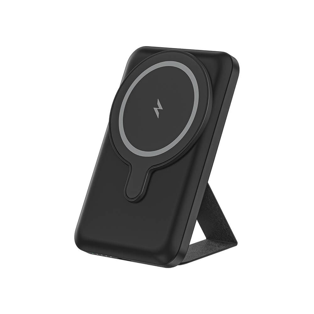 Преносима външна батерия с USB-C порт и безжично зареждане с MagSafe - AmazingThing Thunder Pro Stand Magnetic Wireless Power Bank 5000 mAh 22.5W (черен)