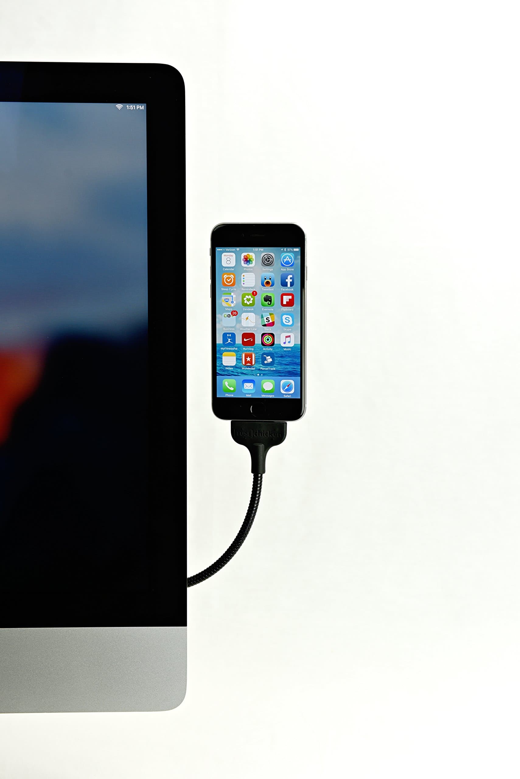 Стоманен Lightning кабел и док станция с клипове и удължител за iPhone, iPad, iPod с Lightning - Fuse Chicken Bobine Blackout Everywhere Mount