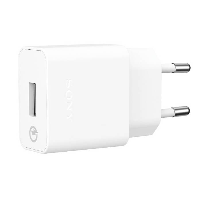 Захранване за ел. мрежа с USB изход и технология за бързо зареждане за смартфони и таблети (бял) - Sony Quick Charger UCH10 (bulk)