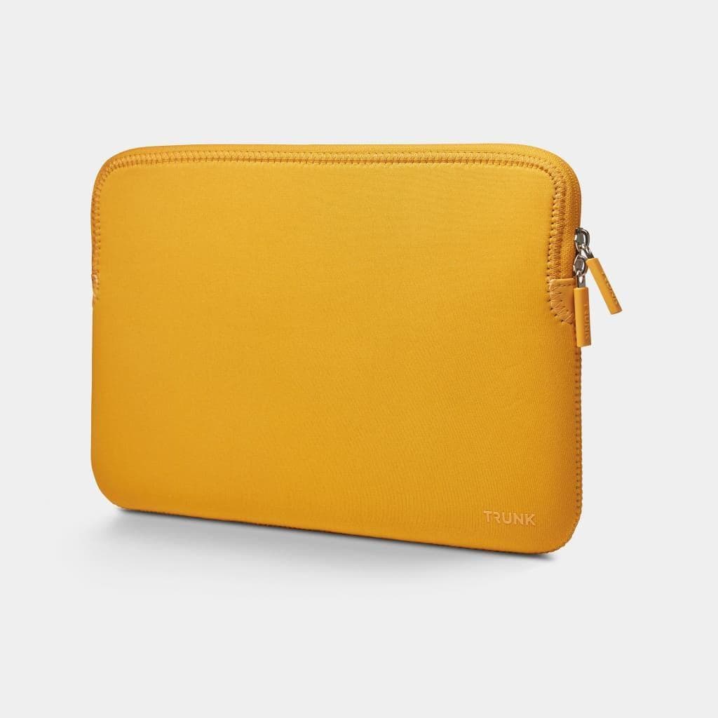 Удароустойчив неопренов калъф за Macbook Pro 13 и Macbook Air 13 (от модел 2017 и по-нов) - Trunk Laptop Sleeve (2022) (жълт)