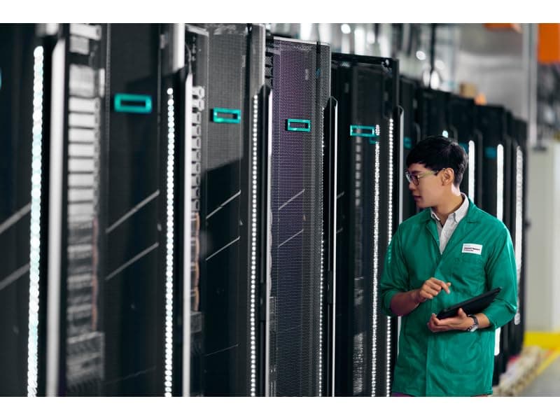 SAS кабели HPE DL20 G10+ 4SFF Chassis 2SFF Cbl Kit